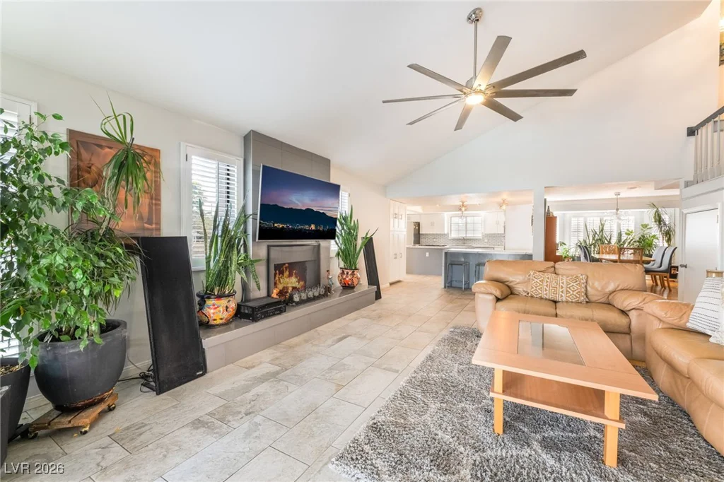 8 Hummingbird, Henderson, NV 89014