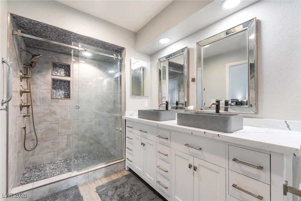 8 Hummingbird, Henderson, NV 89014