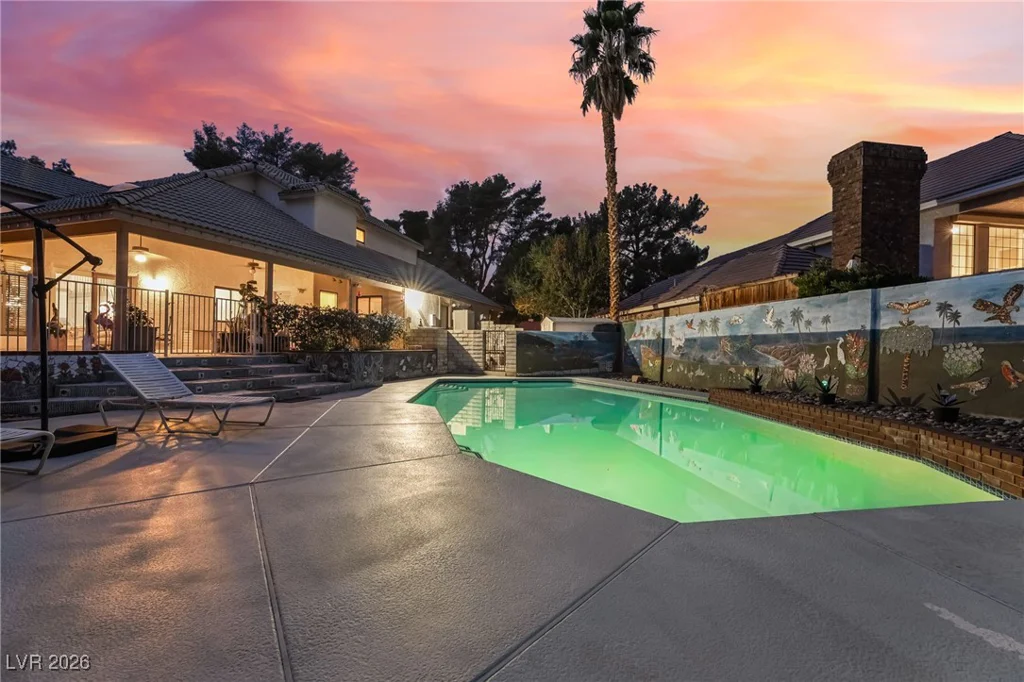 8 Hummingbird, Henderson, NV 89014