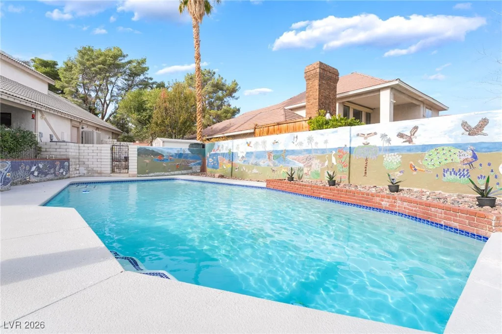 8 Hummingbird, Henderson, NV 89014