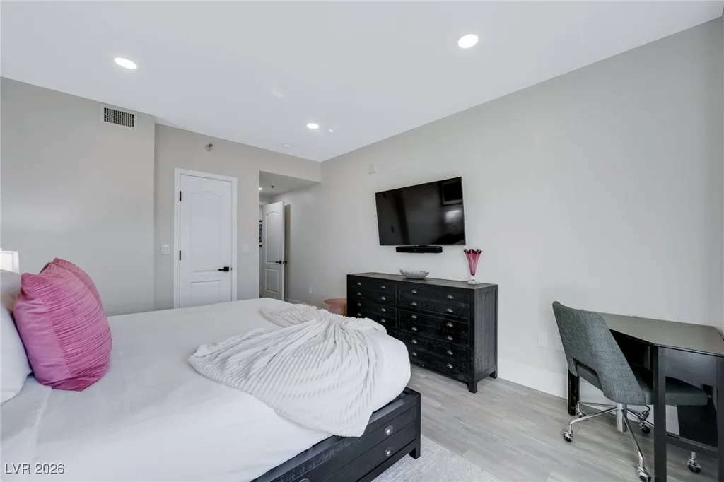 30 Strada Di Villaggio, Henderson, NV 89011