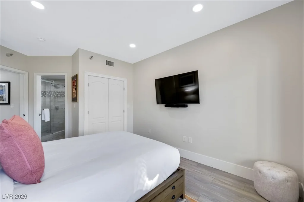 30 Strada Di Villaggio, Henderson, NV 89011