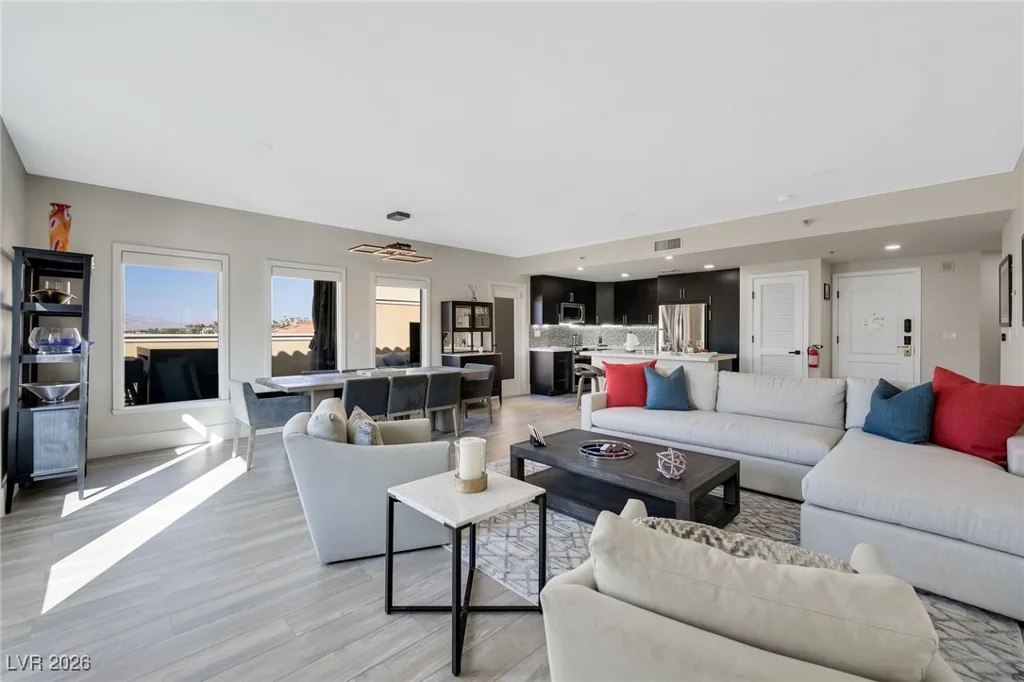 30 Strada Di Villaggio, Henderson, NV 89011