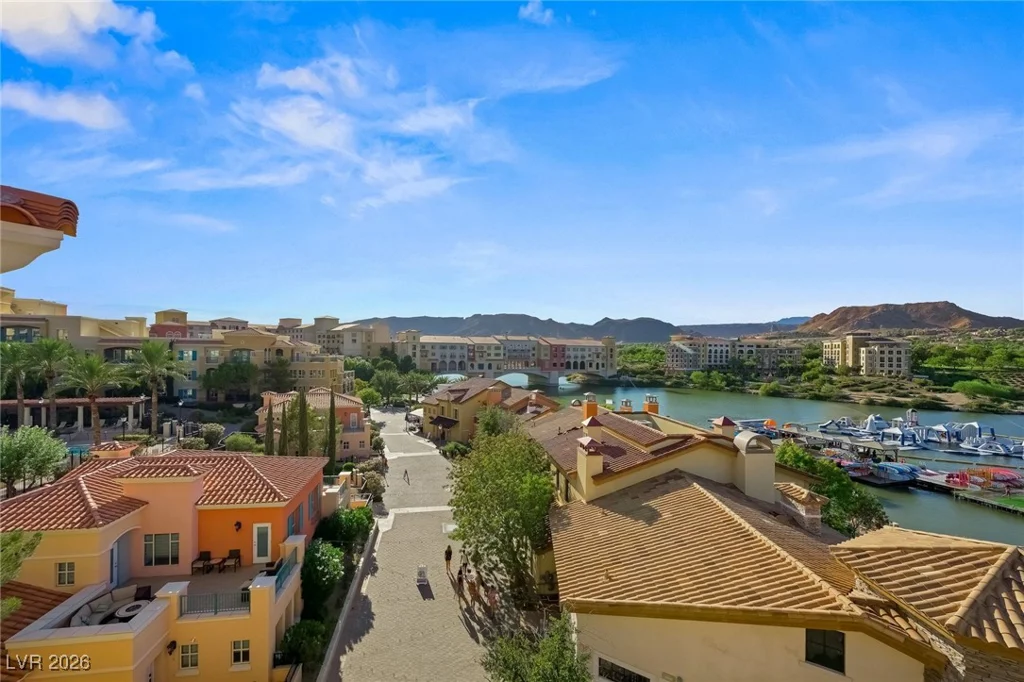 30 Strada Di Villaggio, Henderson, NV 89011