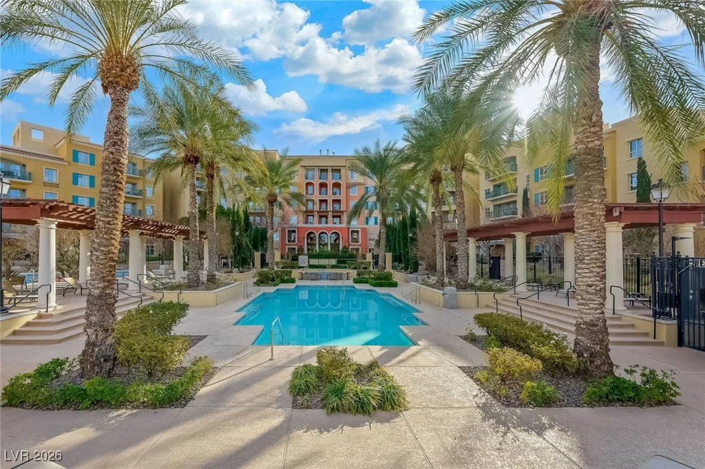 30 Strada Di Villaggio, Henderson, NV 89011