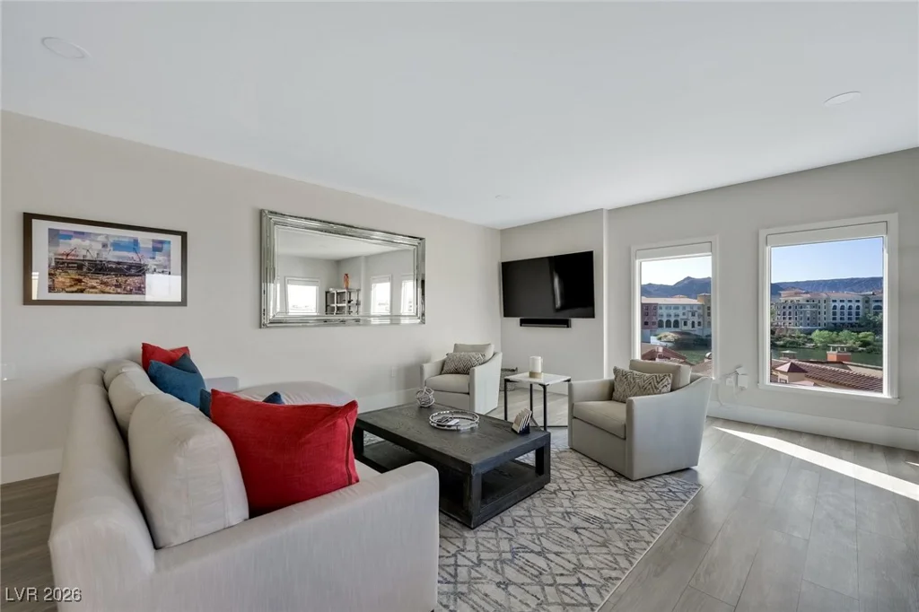 30 Strada Di Villaggio, Henderson, NV 89011