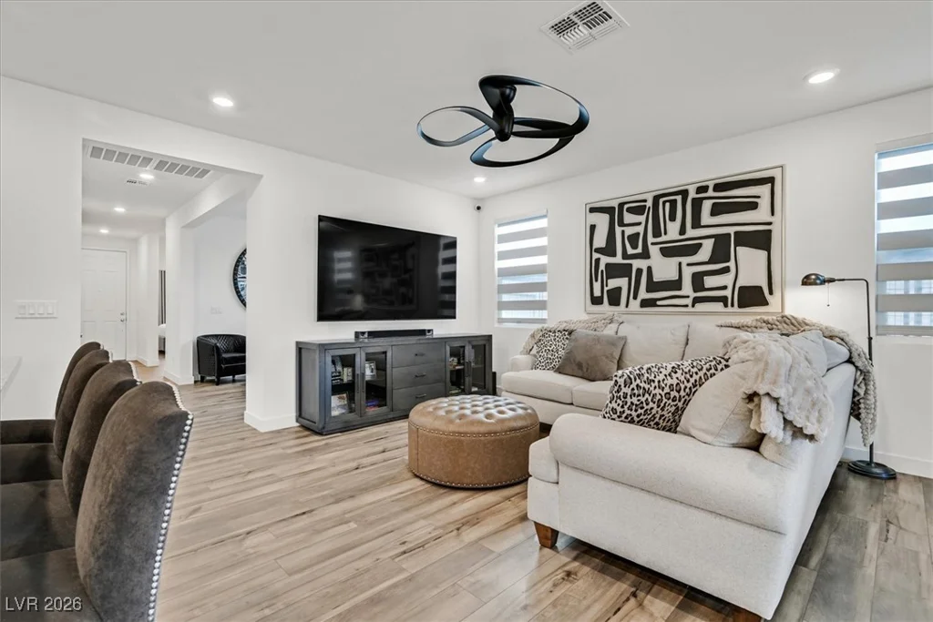 7196 DEER COVE, Las Vegas, NV 89113