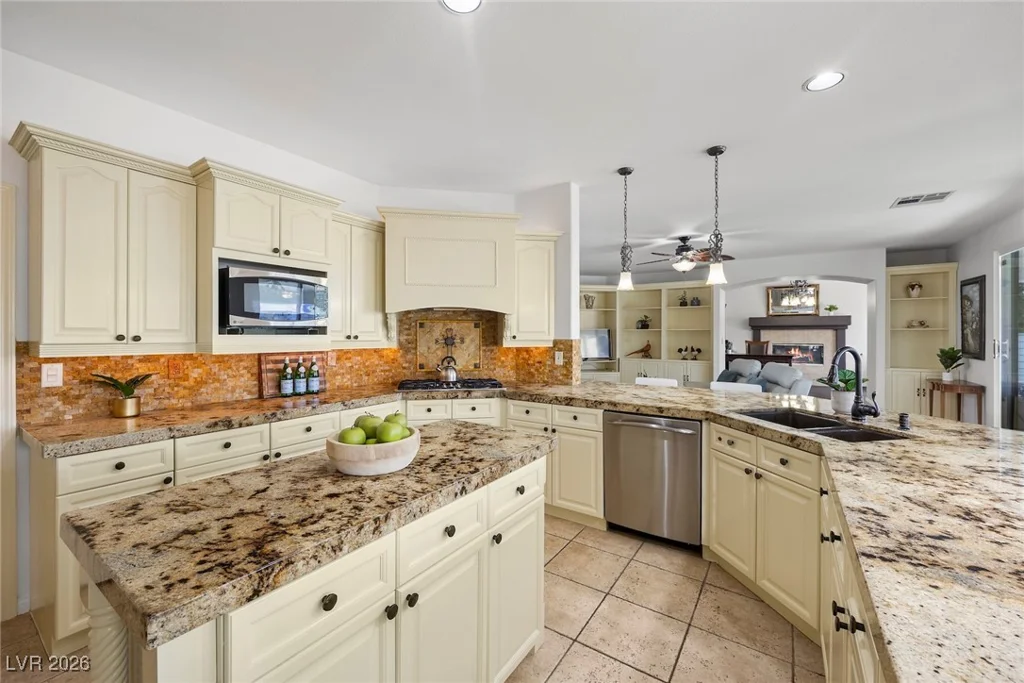 2445 Ping, Henderson, NV 89074