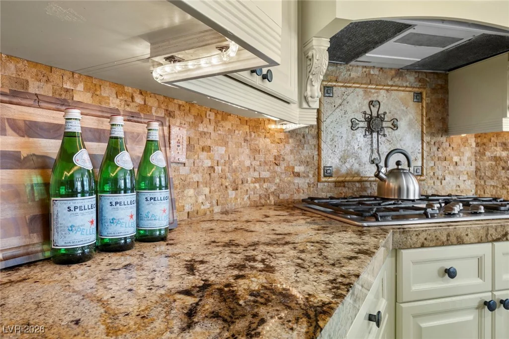 2445 Ping, Henderson, NV 89074