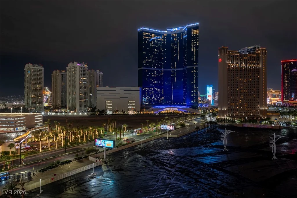 200 Sahara, Las Vegas, NV 89102