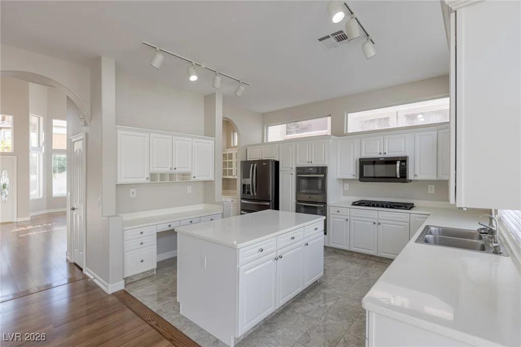 2084 Eaglepath, Henderson, NV 89074