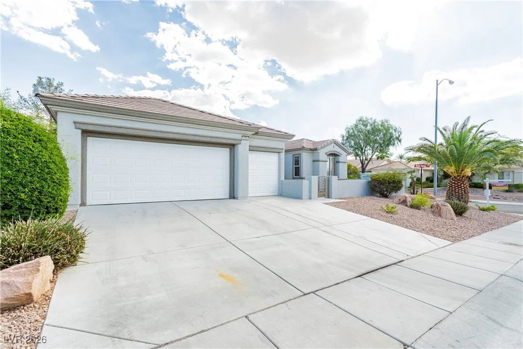 2589 Evansville, Henderson, NV 89052