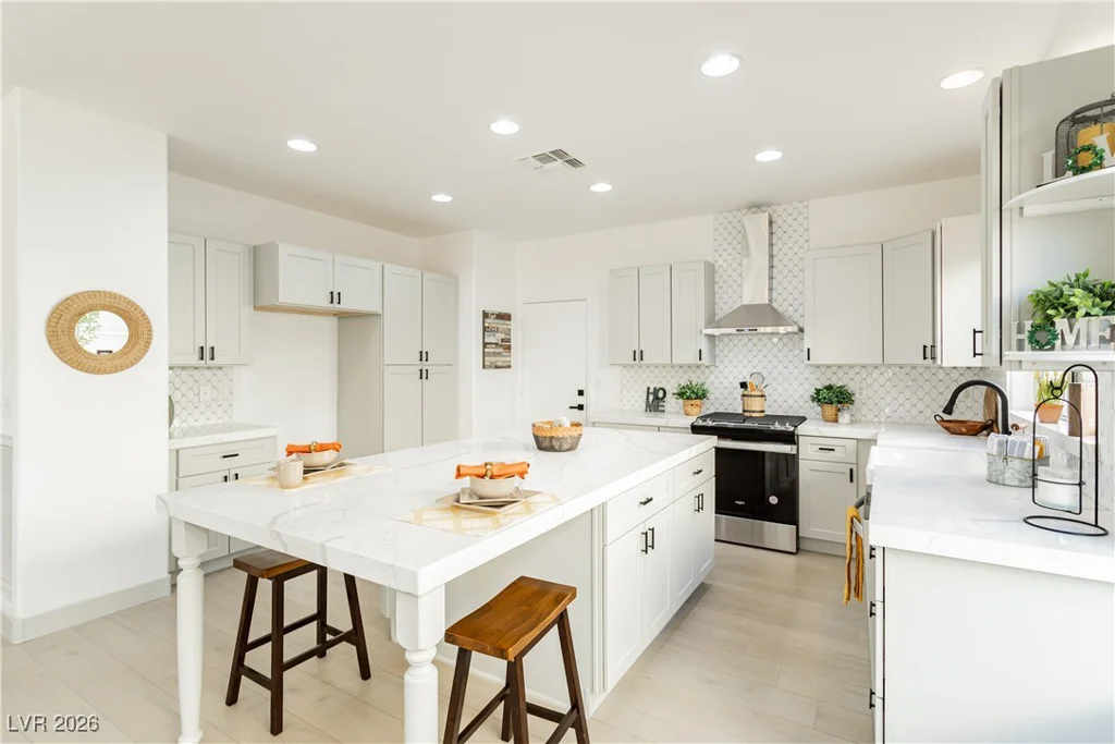 2589 Evansville, Henderson, NV 89052