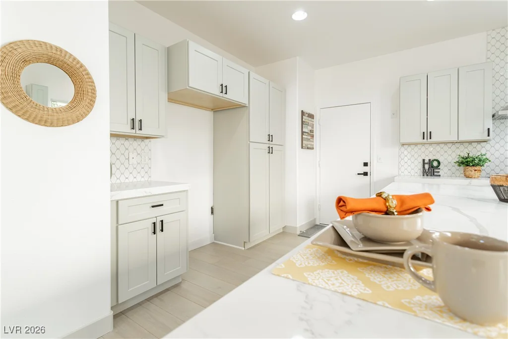 2589 Evansville, Henderson, NV 89052