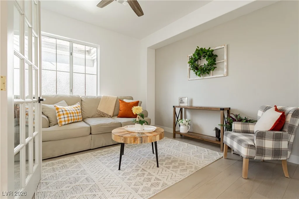 2589 Evansville, Henderson, NV 89052