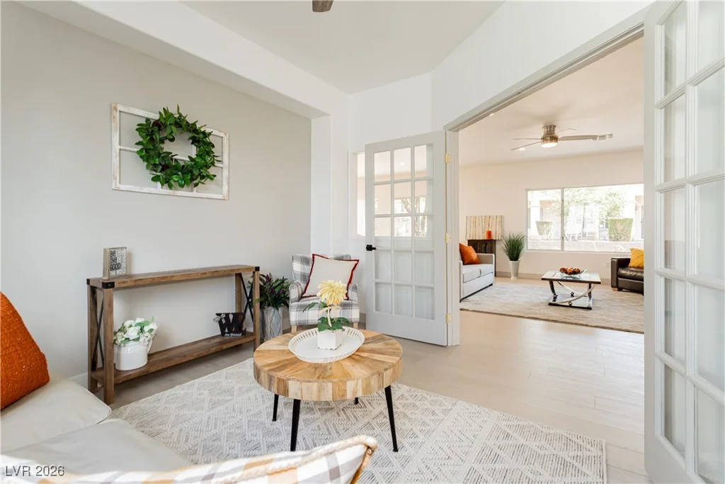 2589 Evansville, Henderson, NV 89052