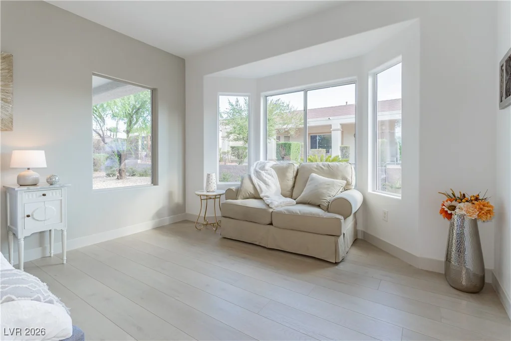 2589 Evansville, Henderson, NV 89052