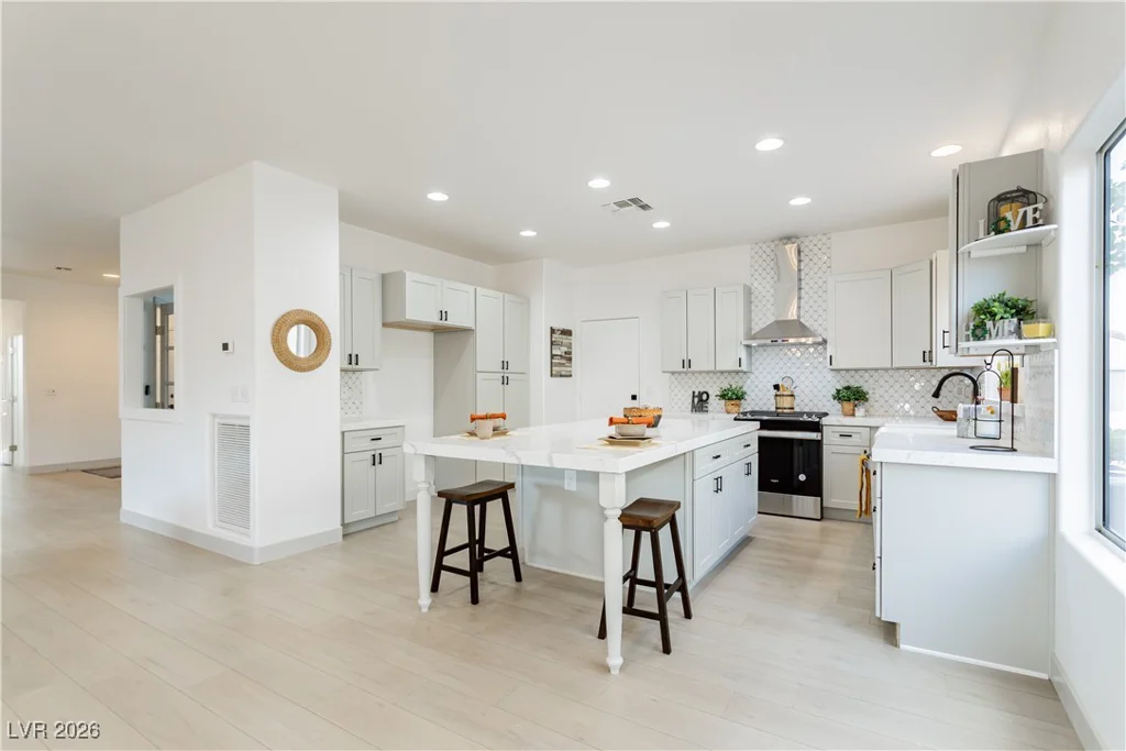 2589 Evansville, Henderson, NV 89052