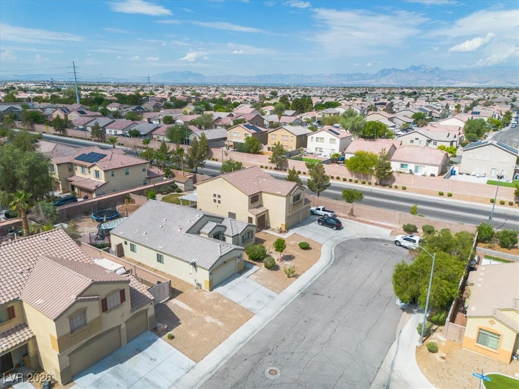 909 Nevada Blaze, North Las Vegas, NV 89081