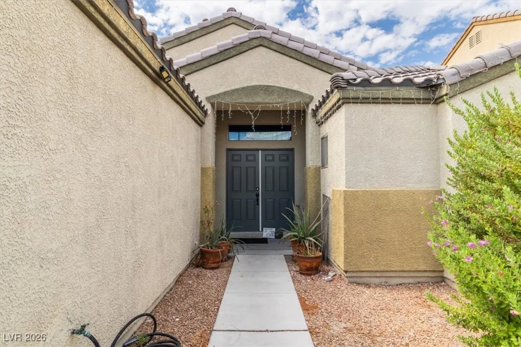 909 Nevada Blaze, North Las Vegas, NV 89081