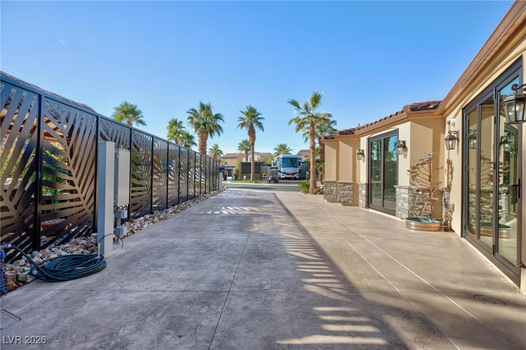 8175 Arville, Las Vegas, NV 89139