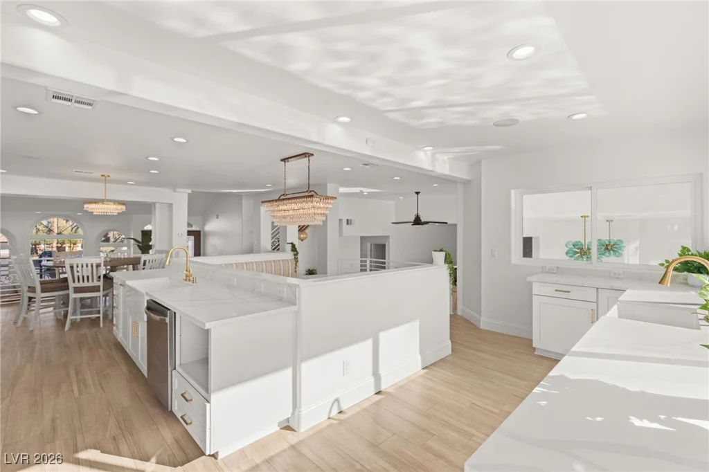 2493 Sun Reef, Las Vegas, NV 89128