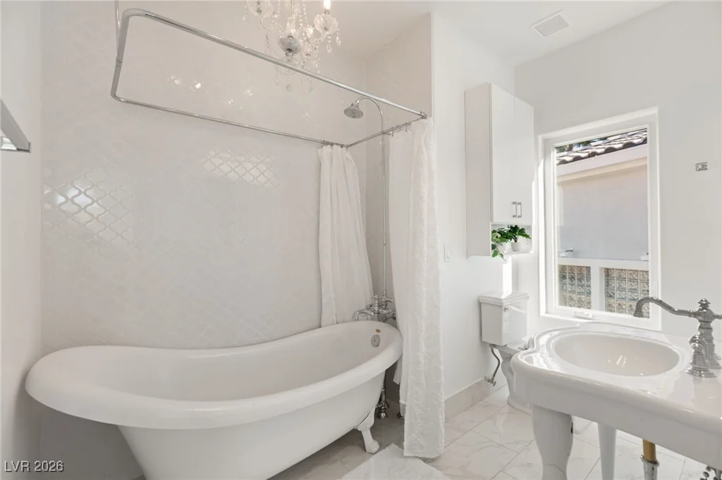 2493 Sun Reef, Las Vegas, NV 89128
