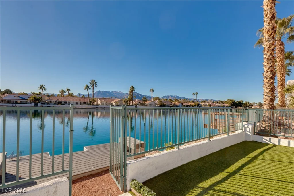 2493 Sun Reef, Las Vegas, NV 89128