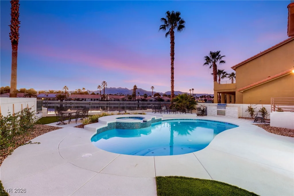 2493 Sun Reef, Las Vegas, NV 89128