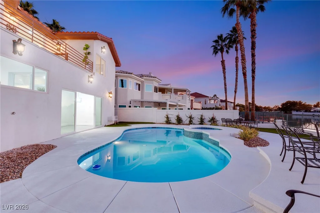 2493 Sun Reef, Las Vegas, NV 89128