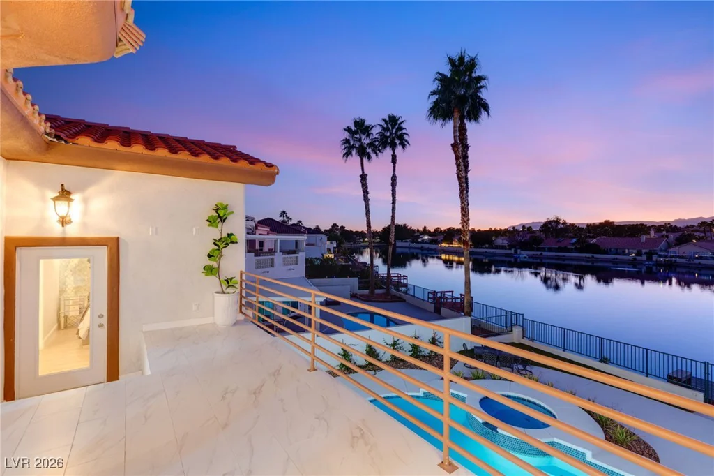 2493 Sun Reef, Las Vegas, NV 89128