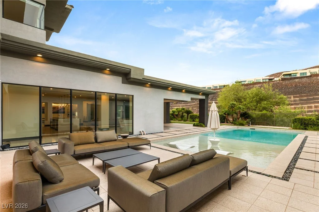 584 Saint Croix, Henderson, NV 89012