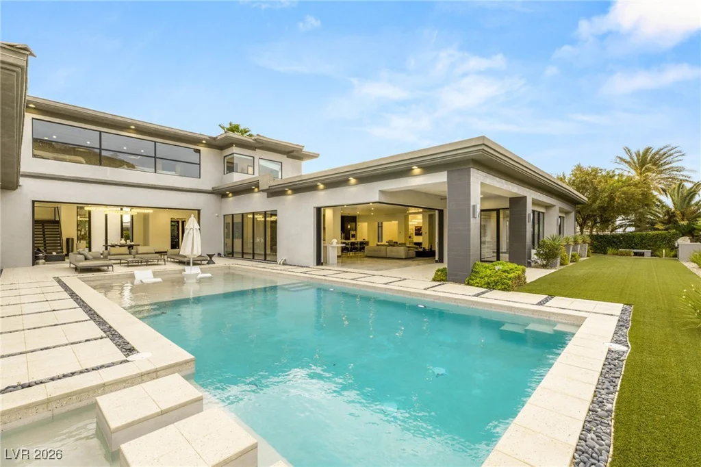 584 Saint Croix, Henderson, NV 89012