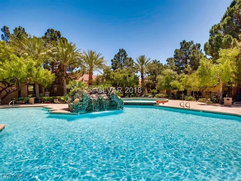 2200 FORT APACHE, Las Vegas, NV 89117
