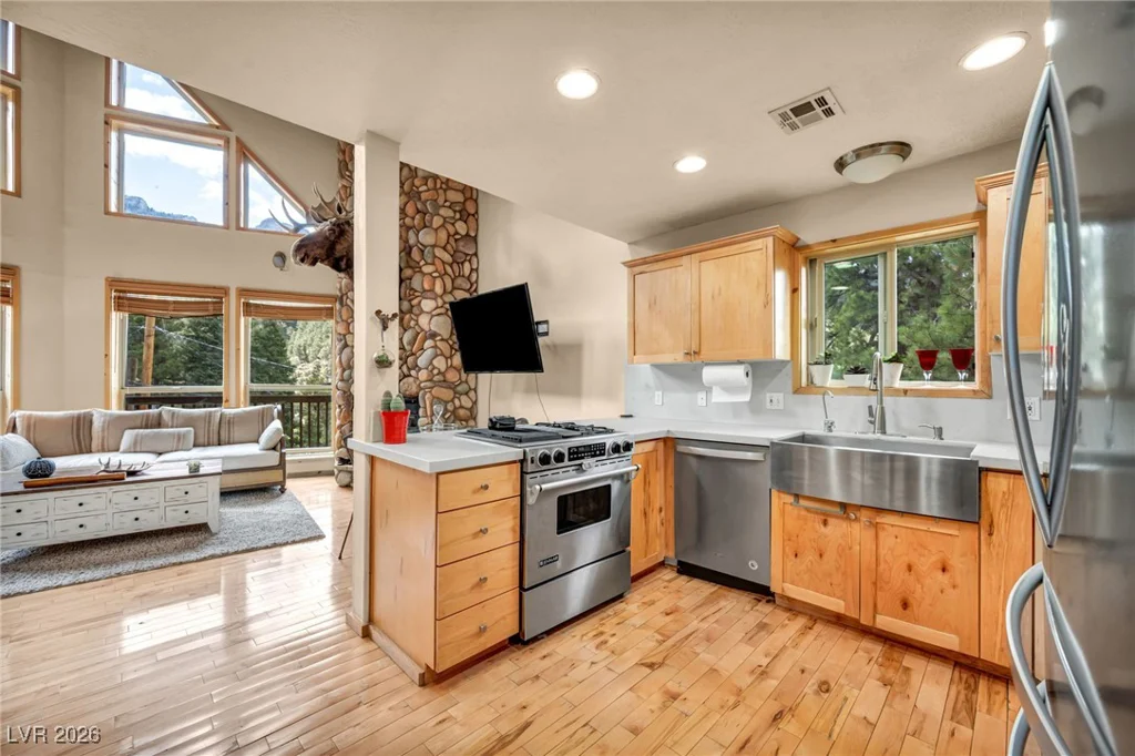 4137 Matterhorn, Mount Charleston, NV 89124