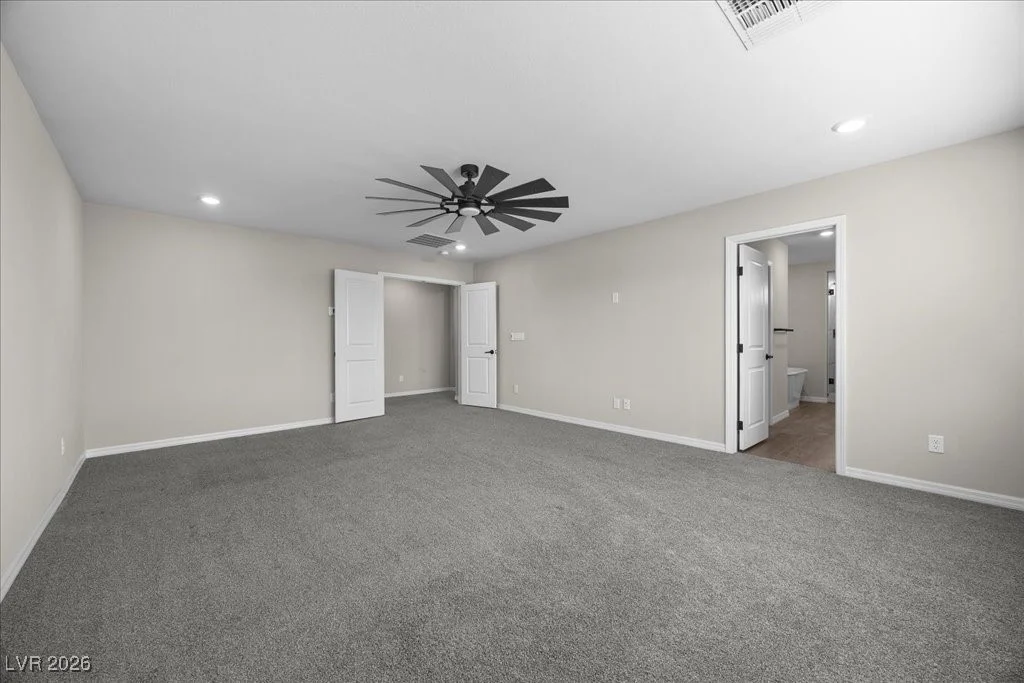 7077 Sunland Hills, Las Vegas, NV 89113