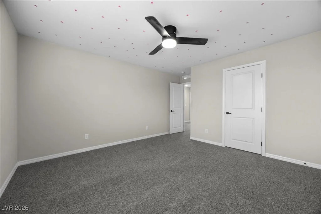 7077 Sunland Hills, Las Vegas, NV 89113