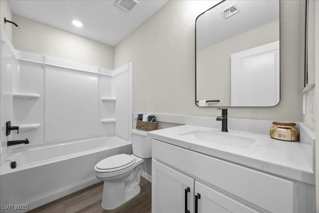 7077 Sunland Hills, Las Vegas, NV 89113