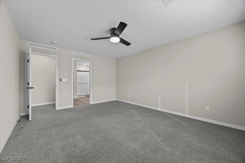 7077 Sunland Hills, Las Vegas, NV 89113