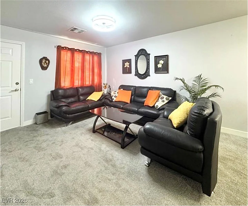10034 Swimming Hole, Las Vegas, NV 89183