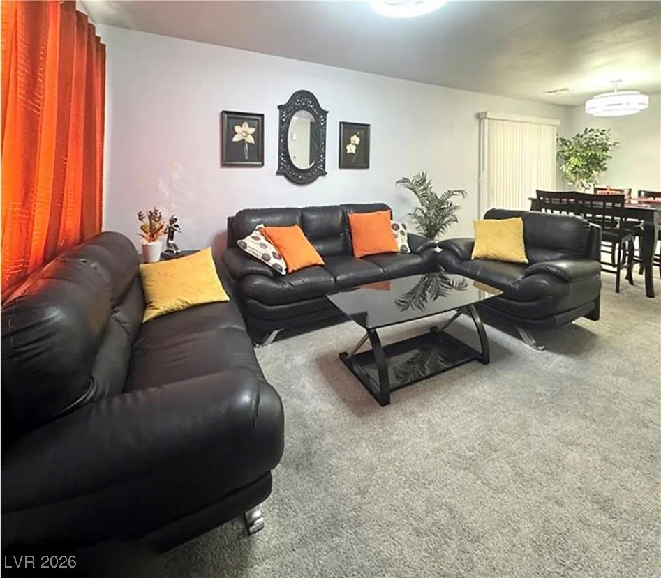 10034 Swimming Hole, Las Vegas, NV 89183