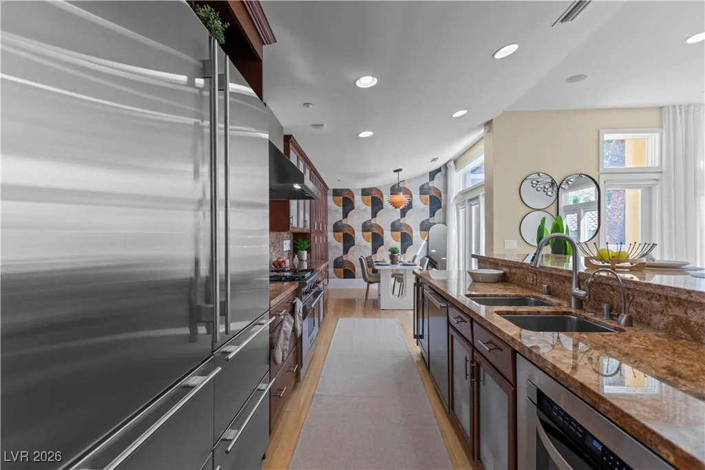 18 Cerchio Alto, Henderson, NV 89011