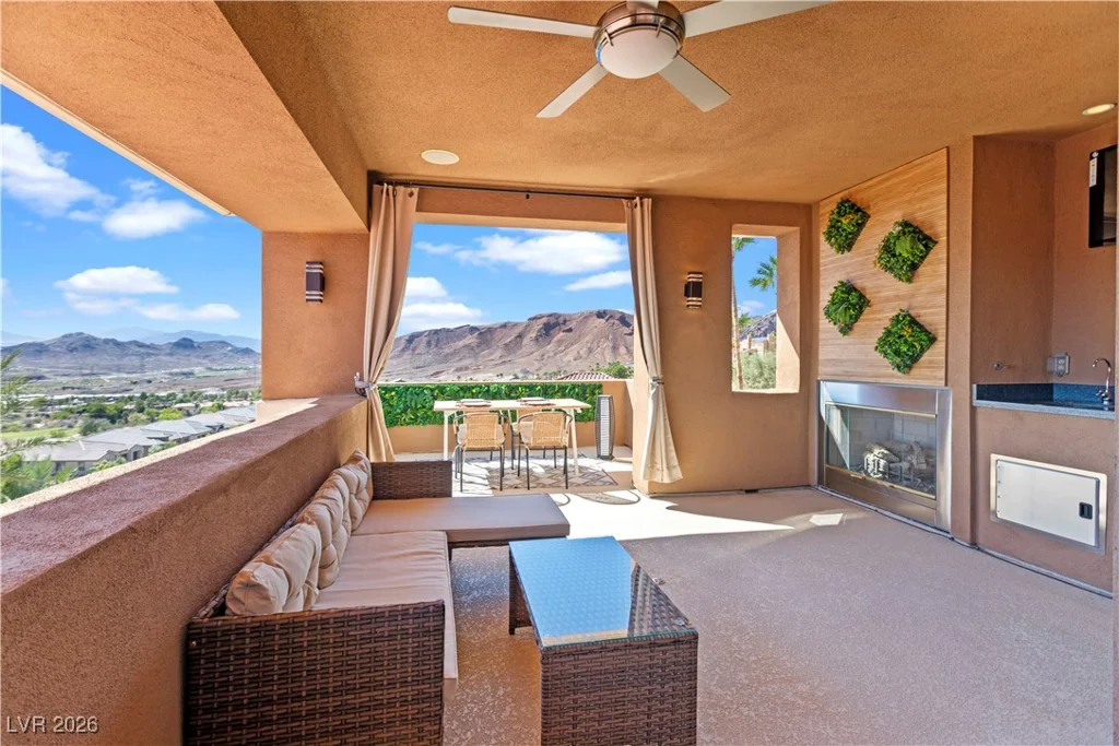 18 Cerchio Alto, Henderson, NV 89011