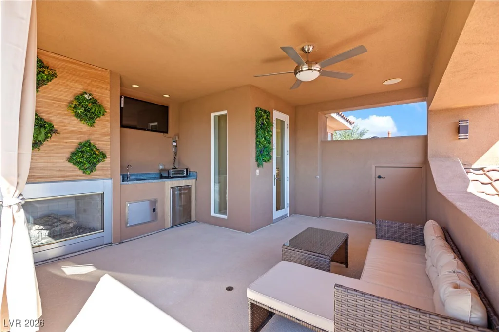 18 Cerchio Alto, Henderson, NV 89011