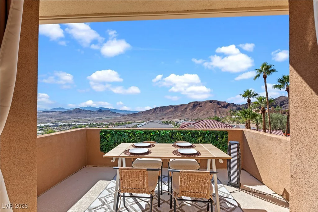 18 Cerchio Alto, Henderson, NV 89011