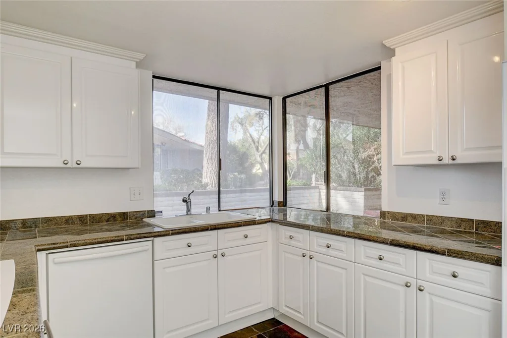 3427 Manzano, Las Vegas, NV 89121