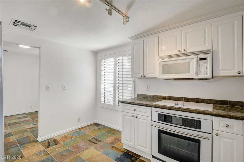 3427 Manzano, Las Vegas, NV 89121