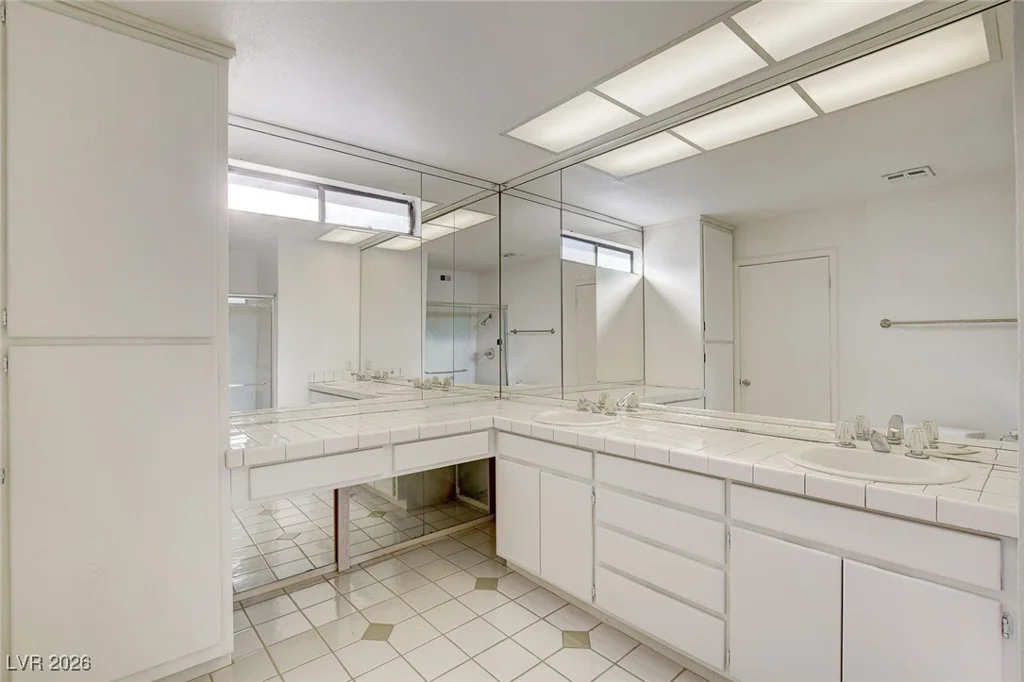 3427 Manzano, Las Vegas, NV 89121