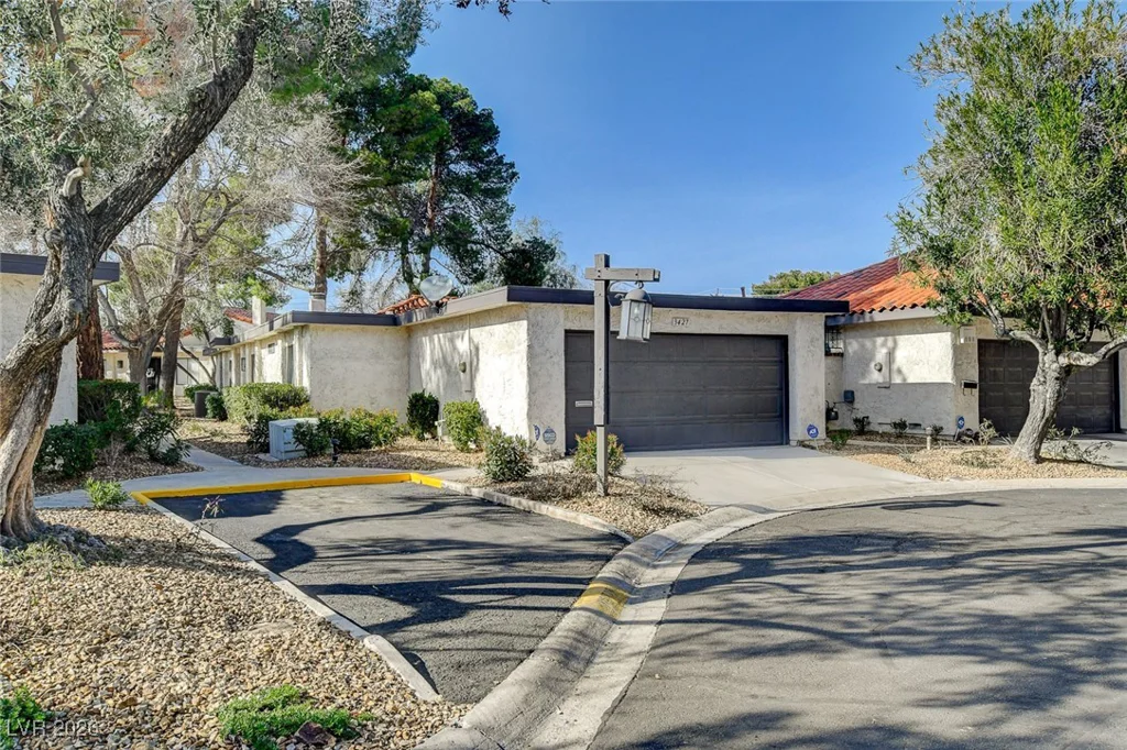 3427 Manzano, Las Vegas, NV 89121