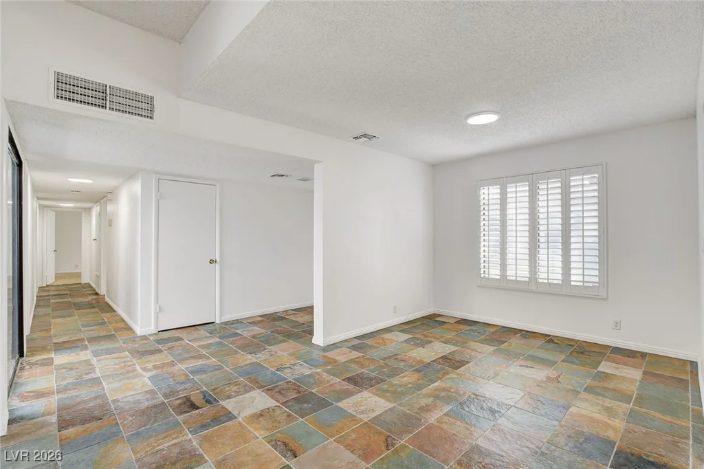3427 Manzano, Las Vegas, NV 89121